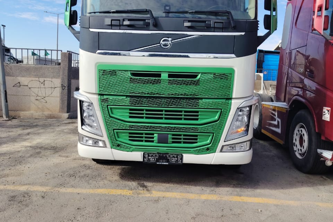 سيارة فولفو موديل 2021