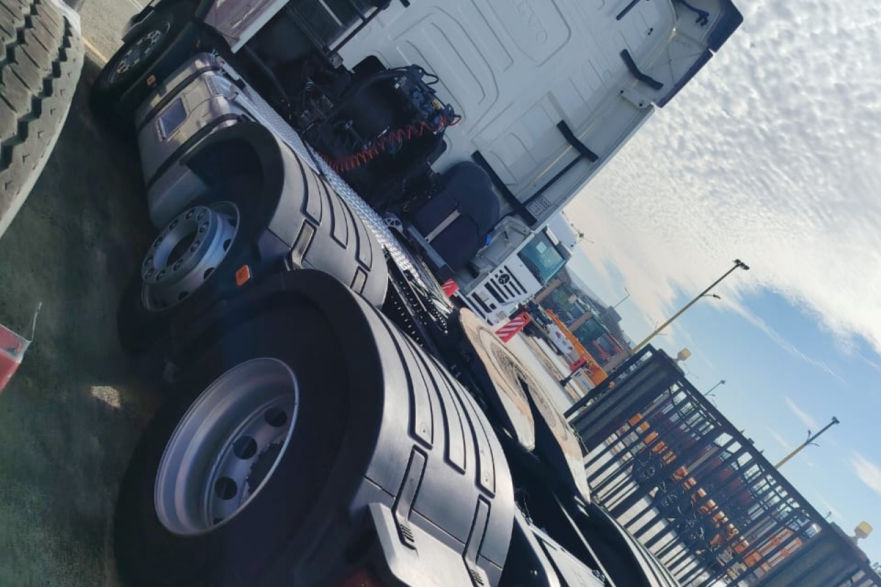 سيارة فولفو موديل 2021