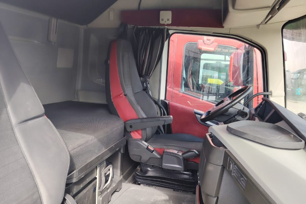 سيارة فولفو موديل 2021